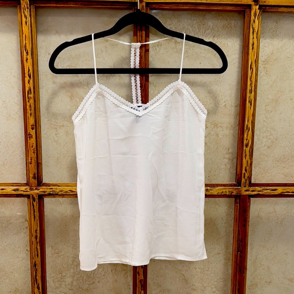 NWOT Jessica Simpson white top